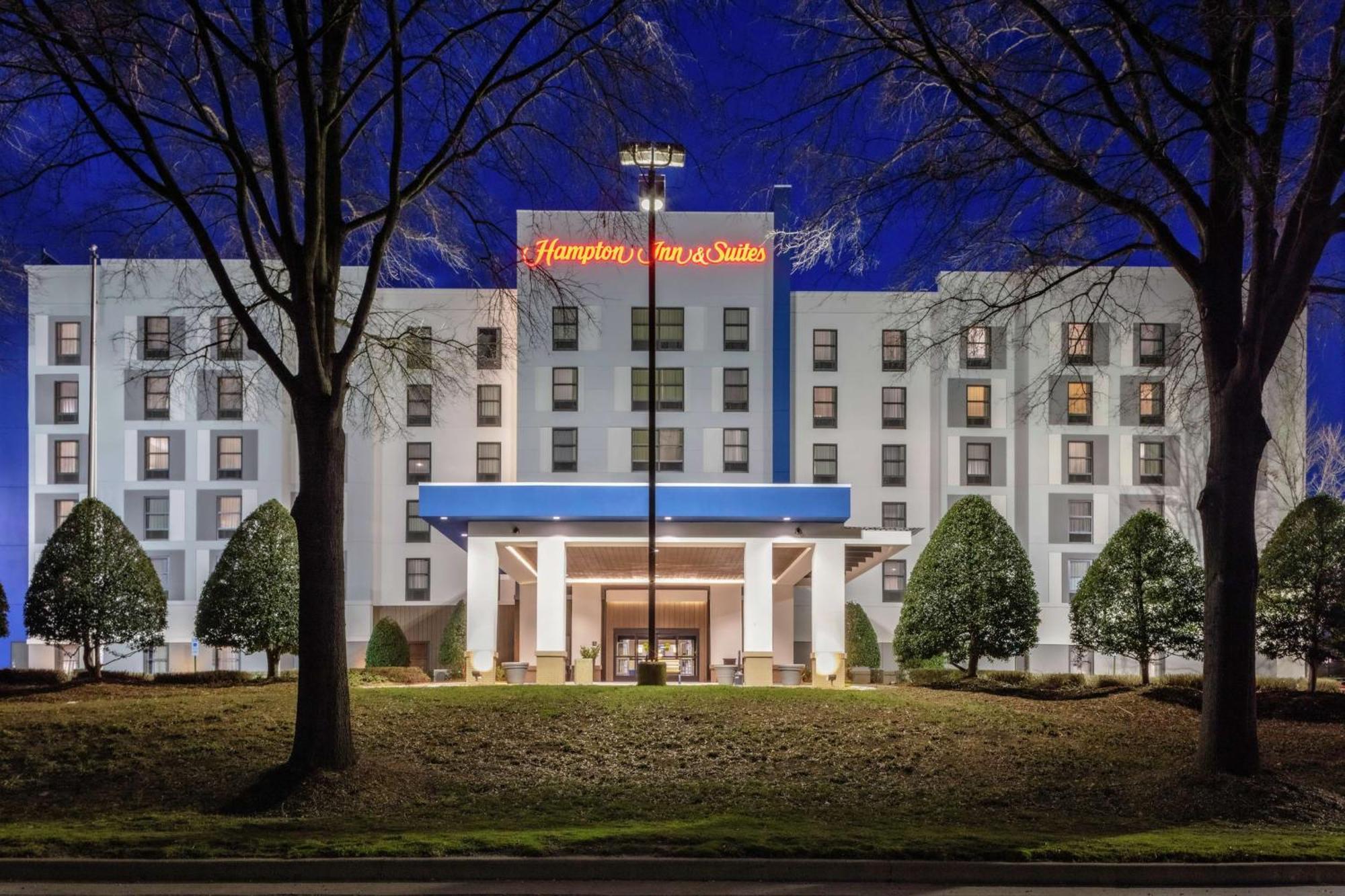 Hampton Inn & Suites Concord-Charlotte Exteriér fotografie