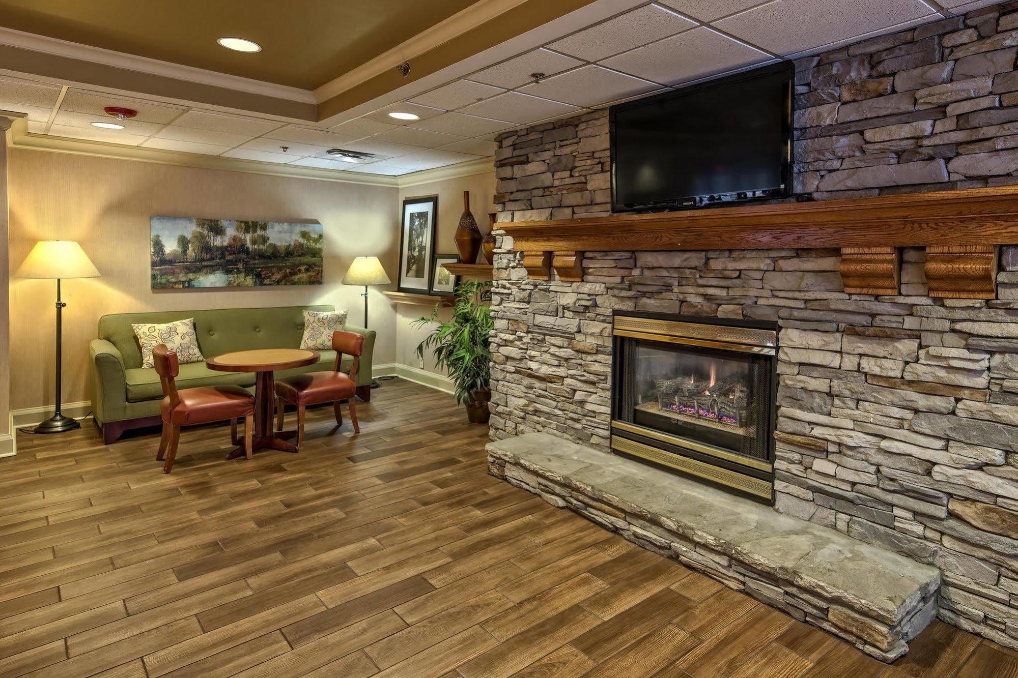 Hampton Inn & Suites Concord-Charlotte Exteriér fotografie