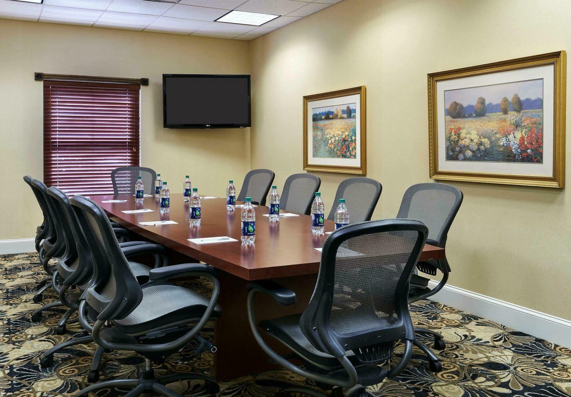 Hampton Inn & Suites Concord-Charlotte Exteriér fotografie