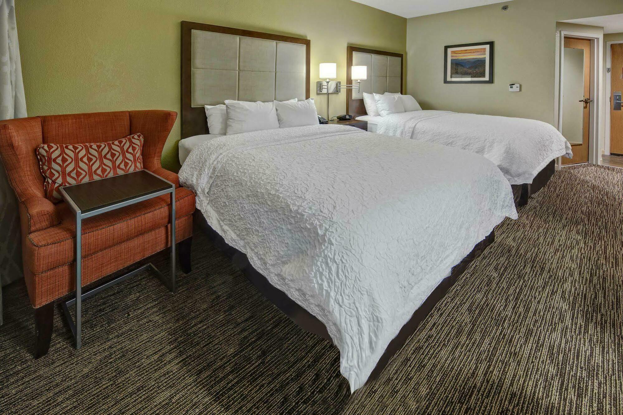 Hampton Inn & Suites Concord-Charlotte Exteriér fotografie